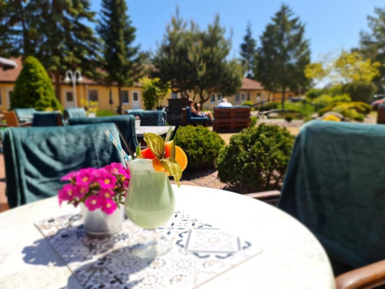 Hotel Pommerscher Hof Цинновіц Екстер'єр фото