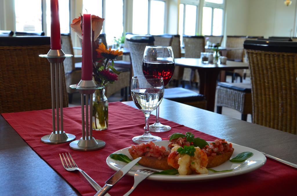 Hotel Pommerscher Hof Цинновіц Екстер'єр фото