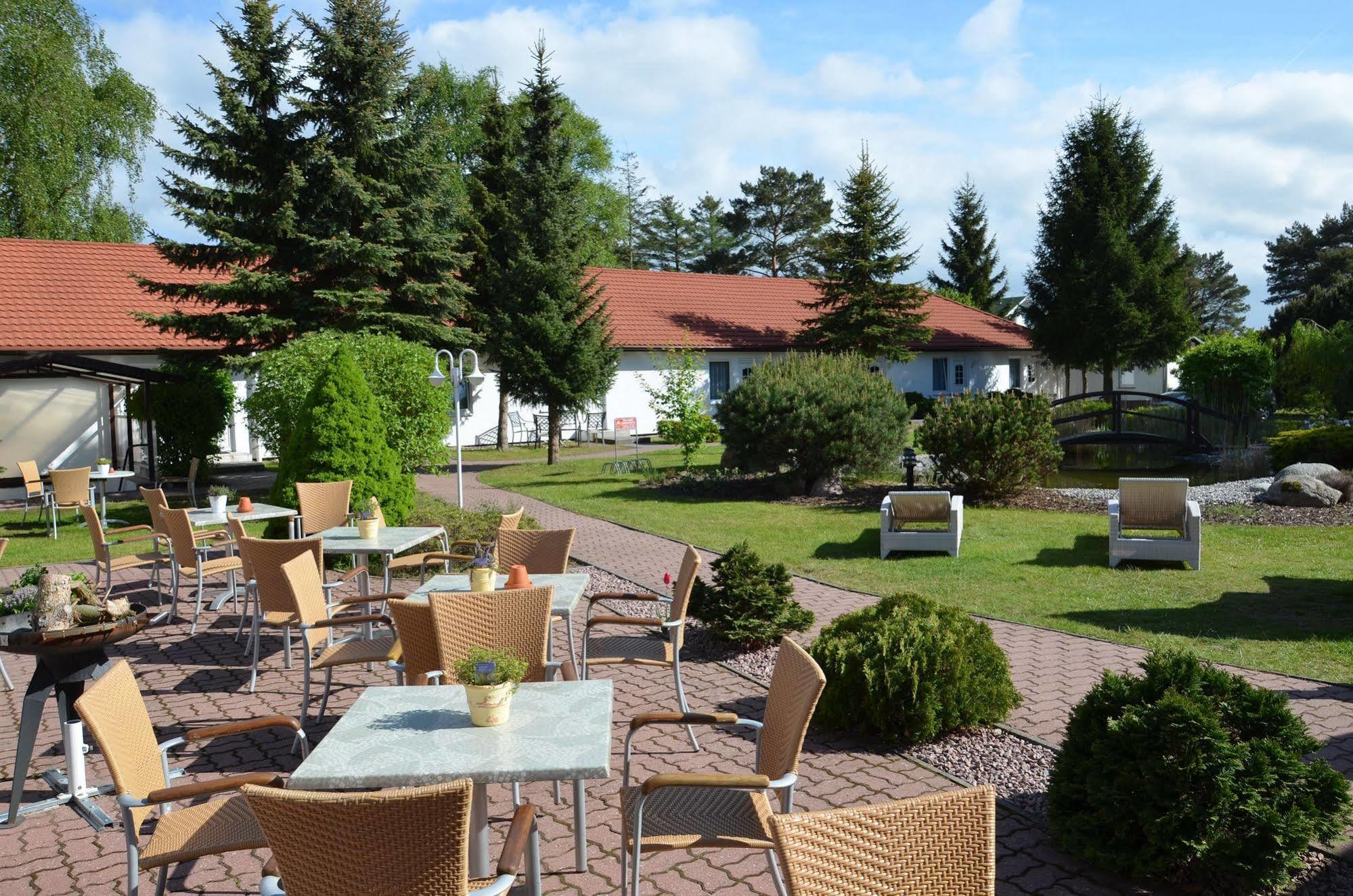 Hotel Pommerscher Hof Цинновіц Екстер'єр фото