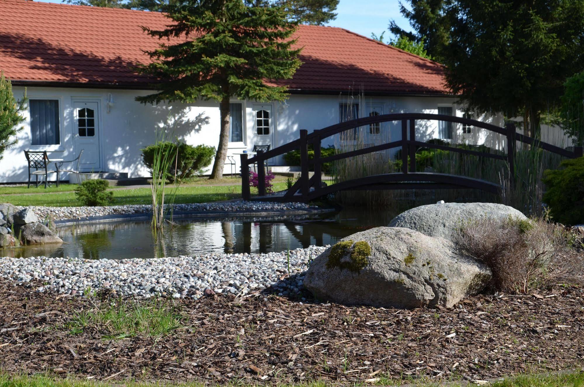 Hotel Pommerscher Hof Цинновіц Екстер'єр фото