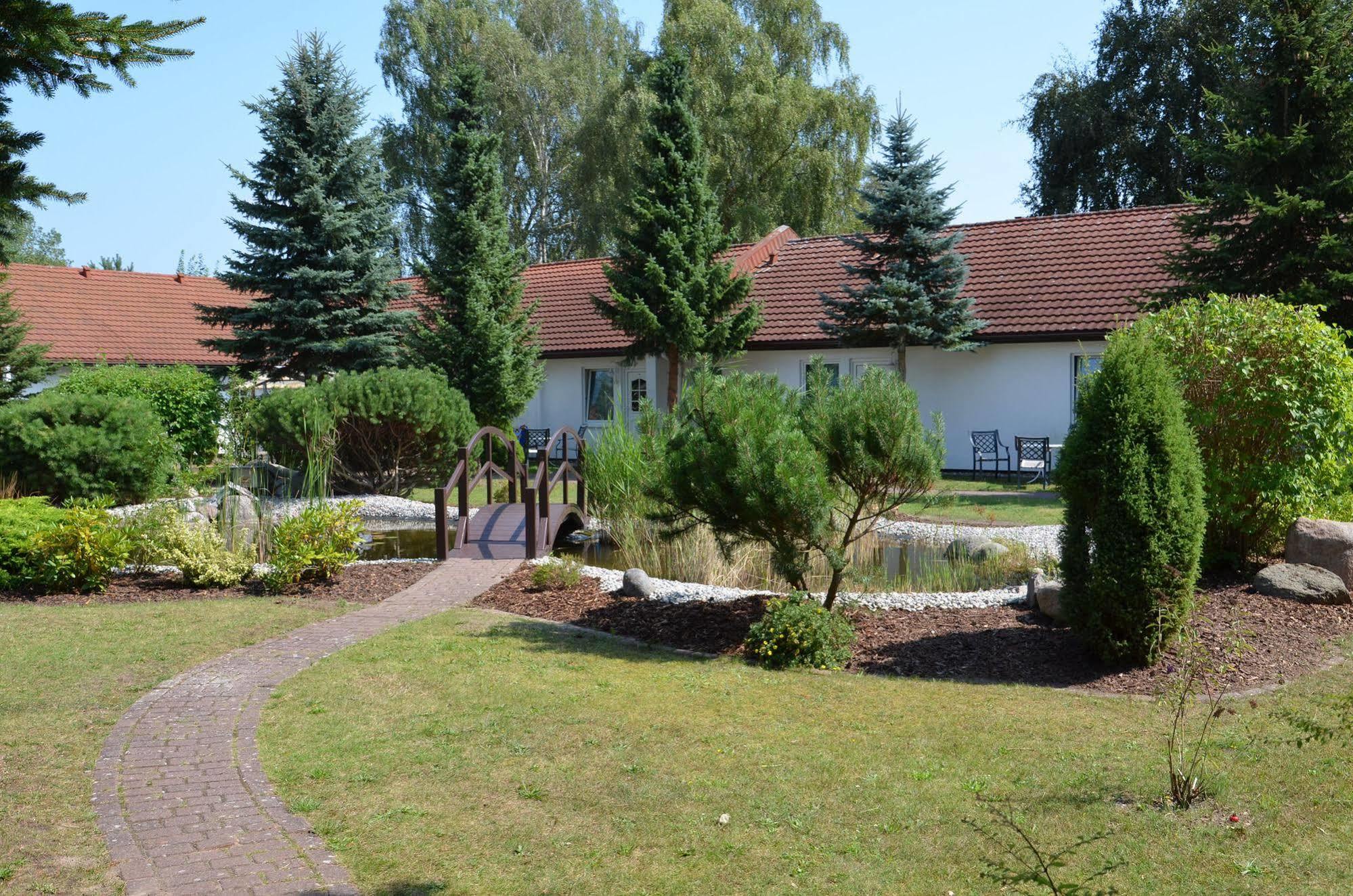 Hotel Pommerscher Hof Цинновіц Екстер'єр фото